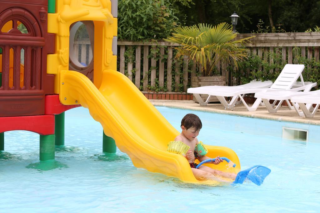 Camping Le Val De Trie Béhen المظهر الخارجي الصورة